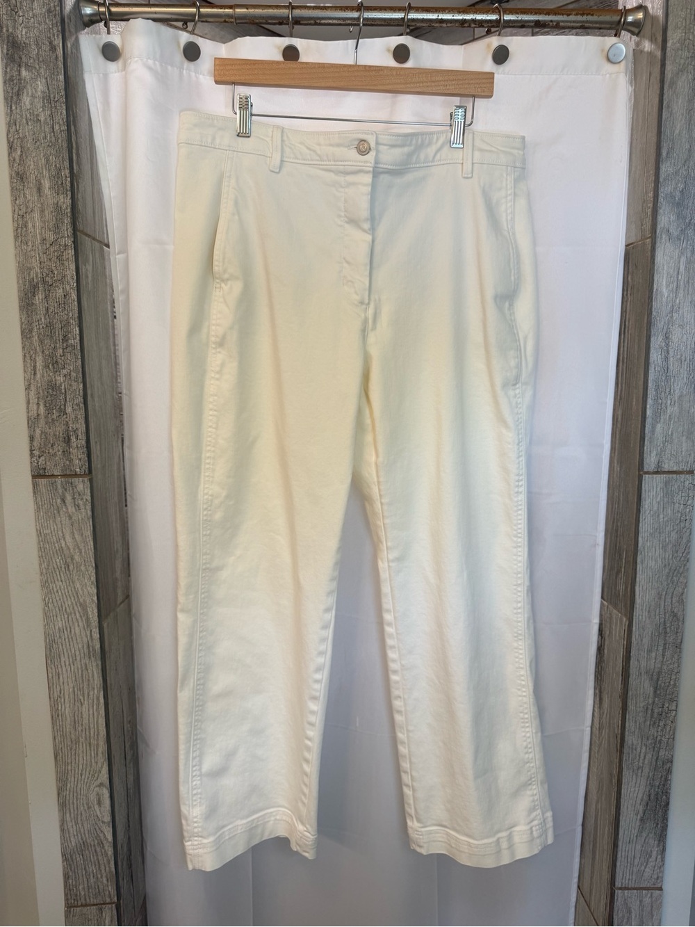 Banana Republic Ivory Cropped Pants